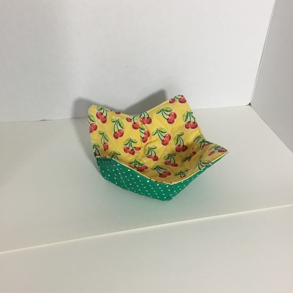 Microwaveable Bowl Cozy ( bowl buddy) - Picture 1 of 3